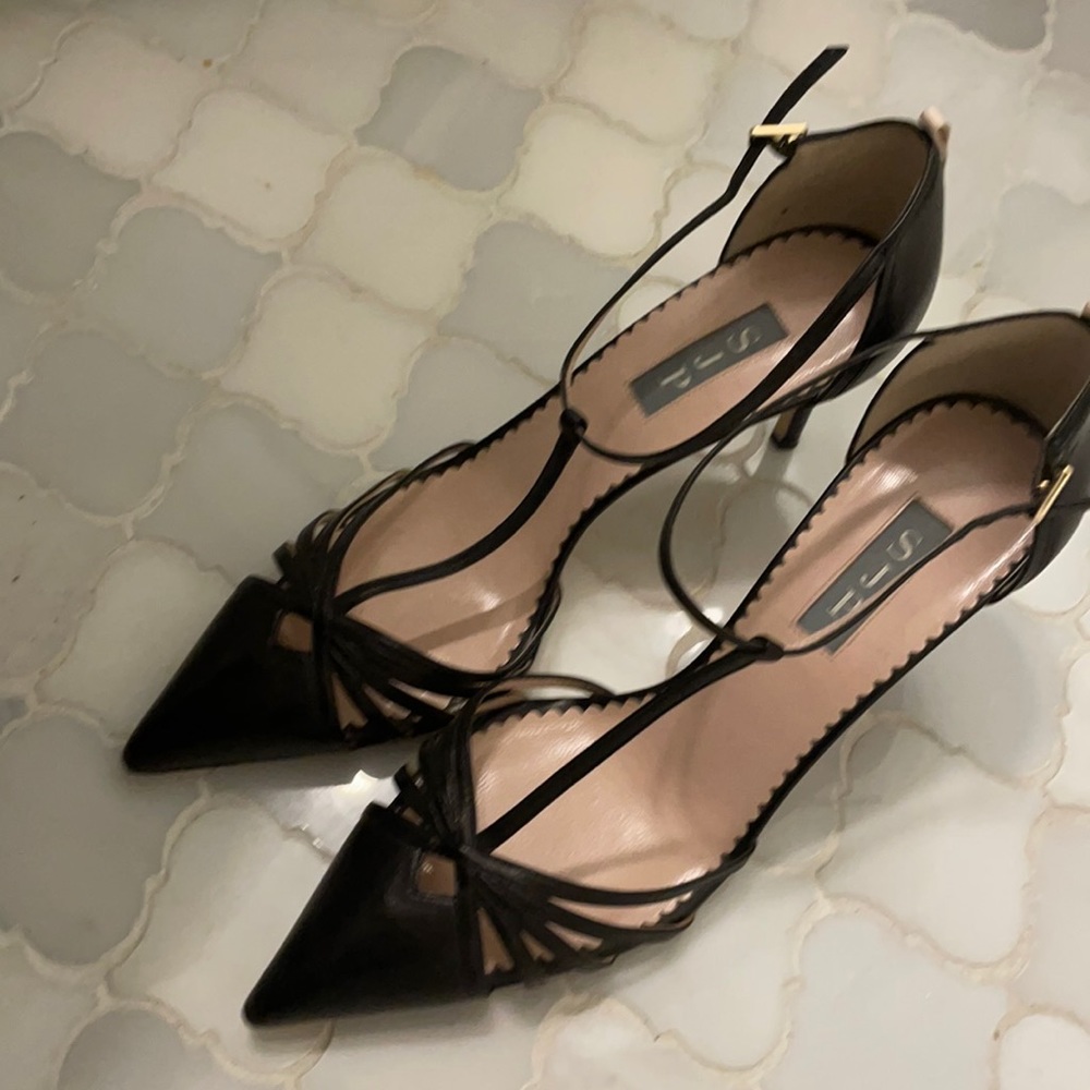 Sexy black leather heels almost new